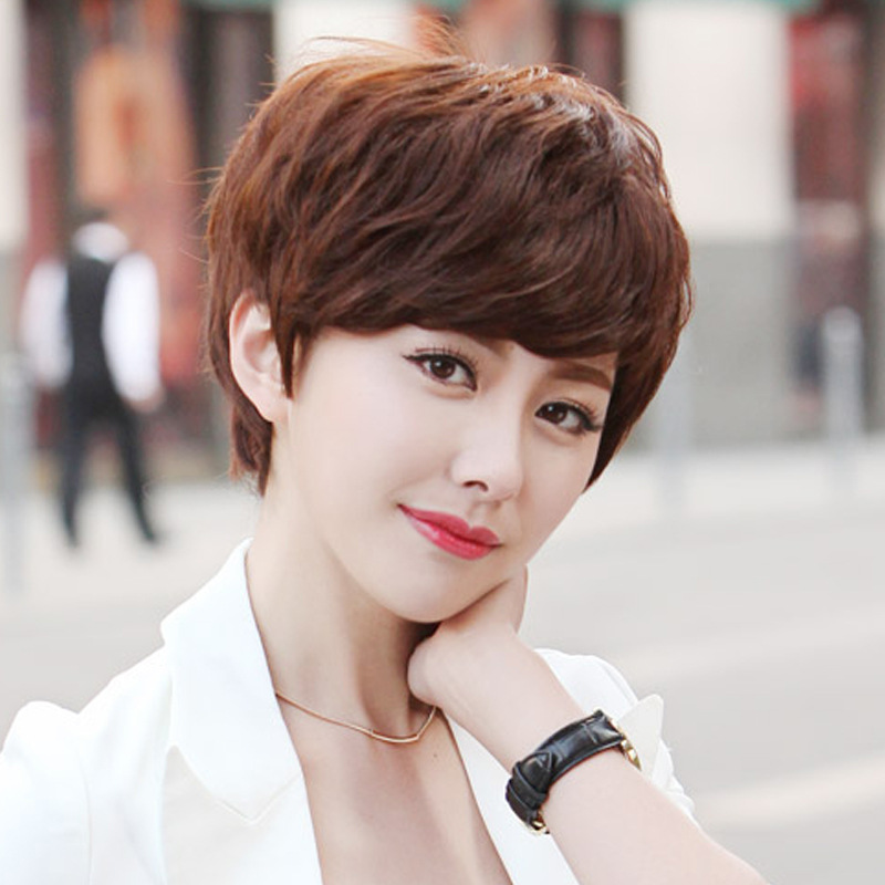 曼卡真发假发女短发 女士短直发中老年妈妈假发头套时尚发型