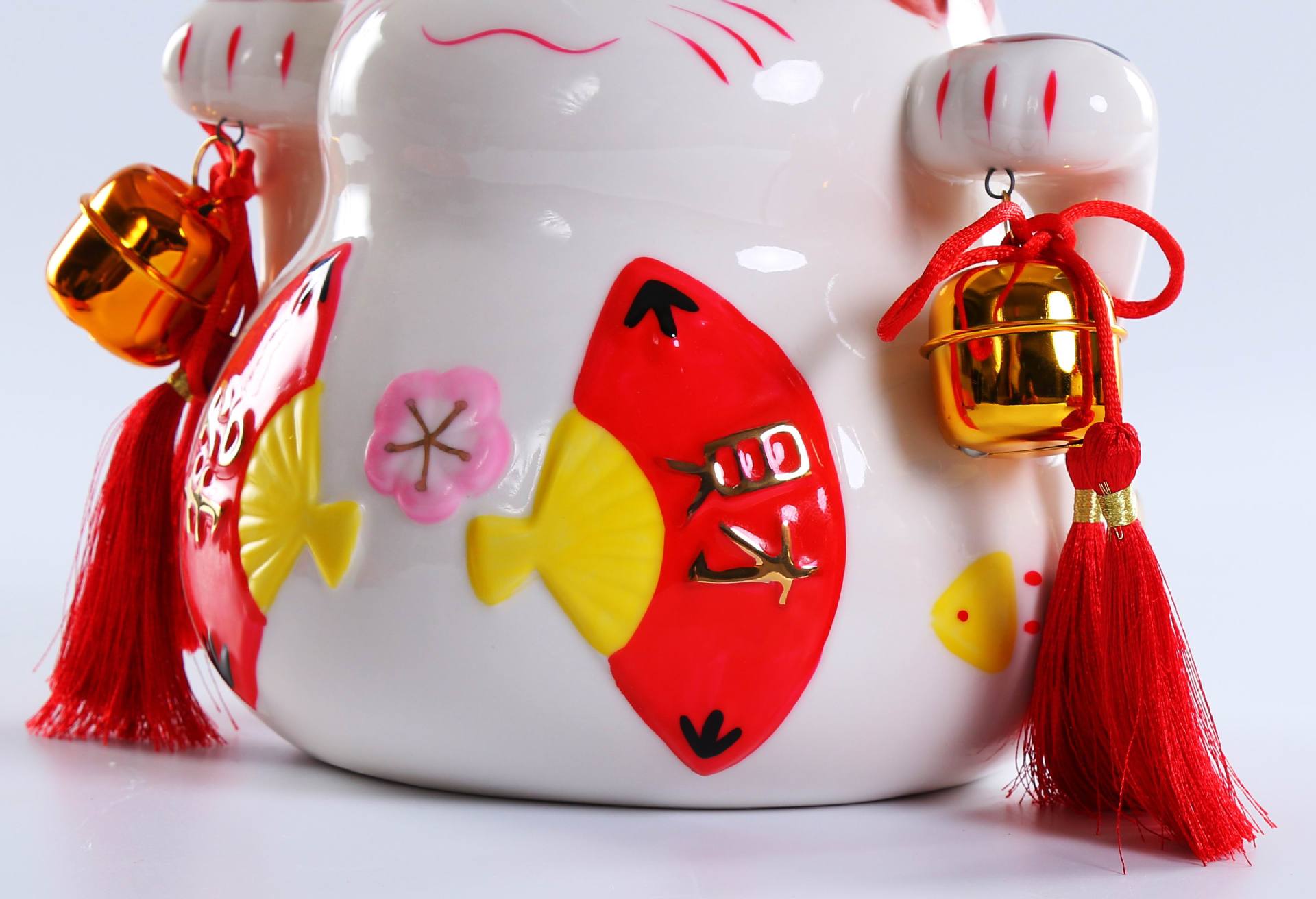 陶瓷招财猫批发造型新颖质量好的创意陶瓷工艺品摆件8寸大