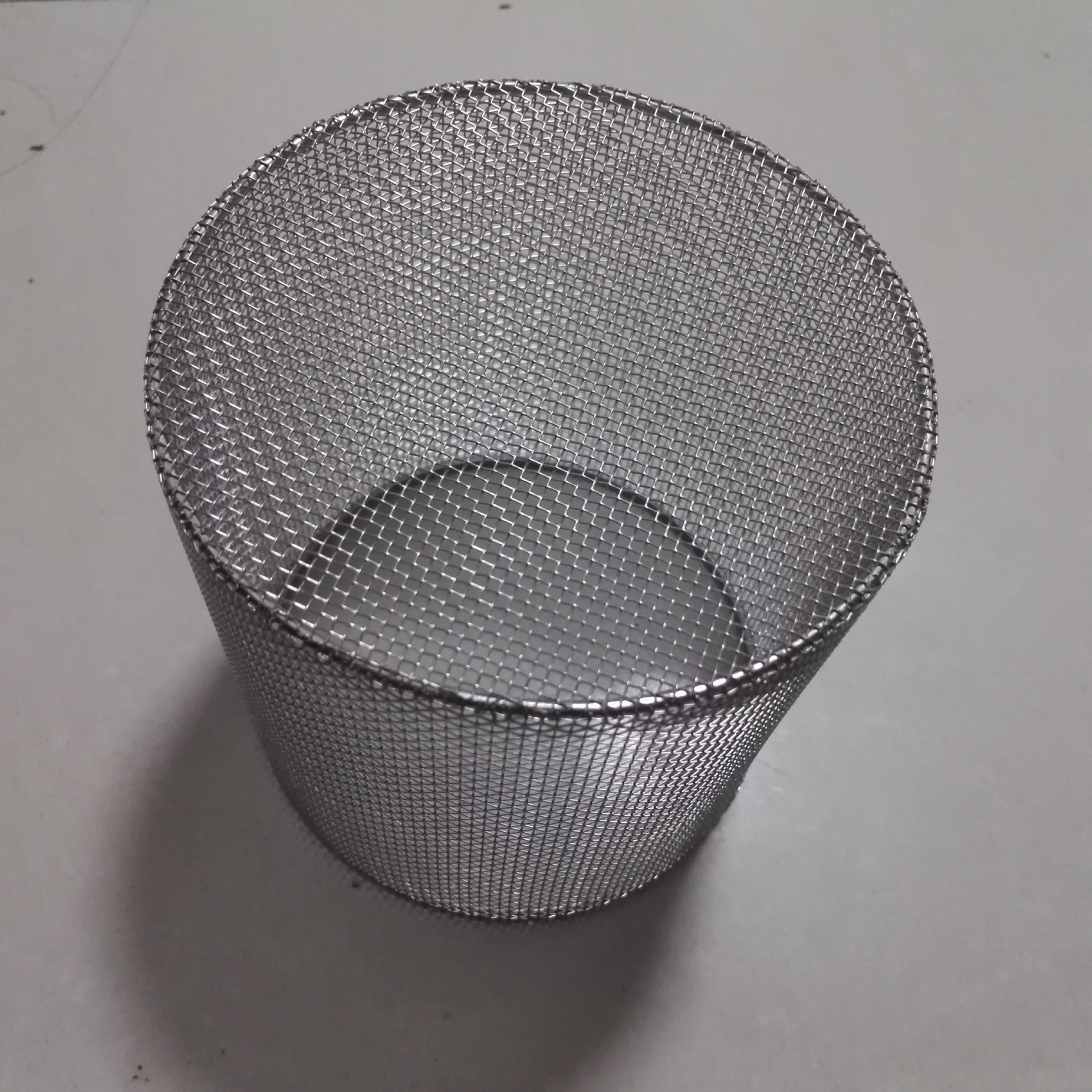 厂家直销 石油化工机械 汽车摩托车机器部件不锈钢网过滤筒 滤芯