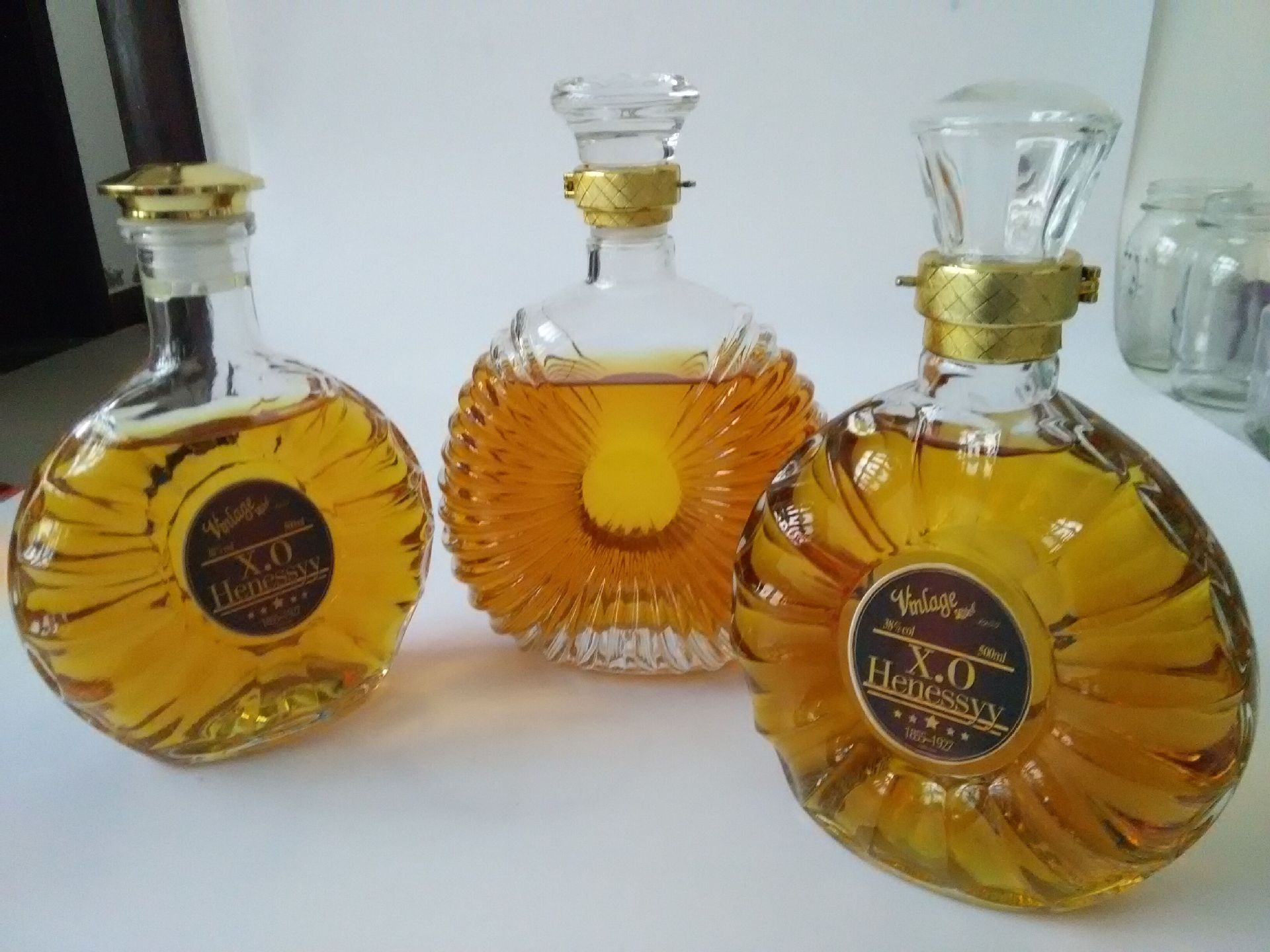 现货供应xo酒瓶 500ml洋酒瓶 酒瓶 水晶瓶 白兰地酒瓶