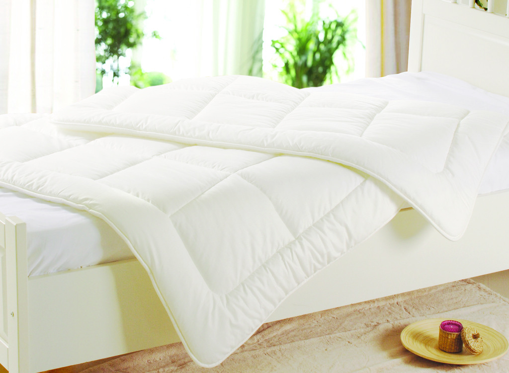 宾馆酒店客房家居被子 优质防雨布面料羽丝绒被芯 1.5米床