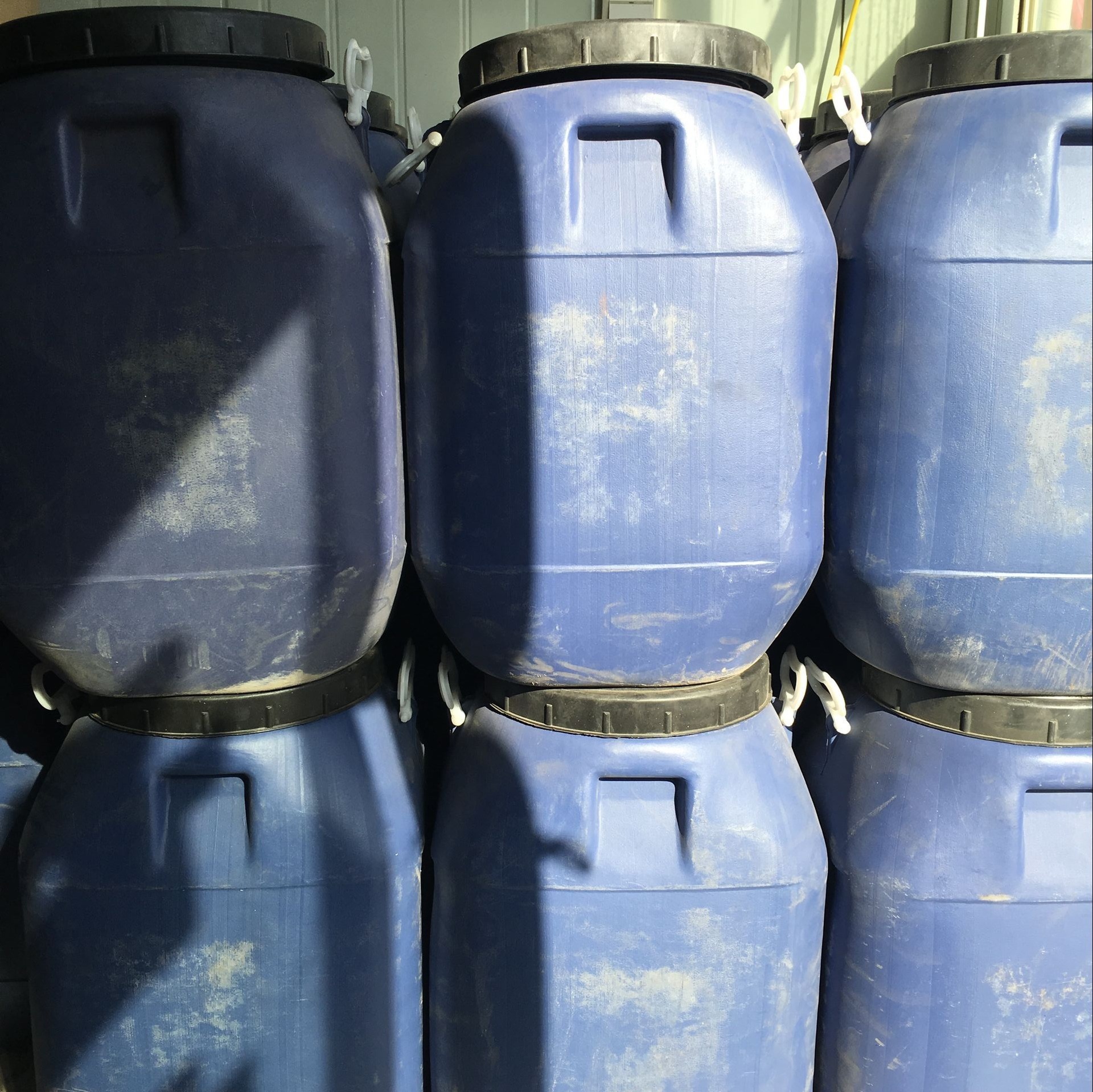 现货供应苯丙乳液含量48内外墙通用绿色环保水性涂料专用