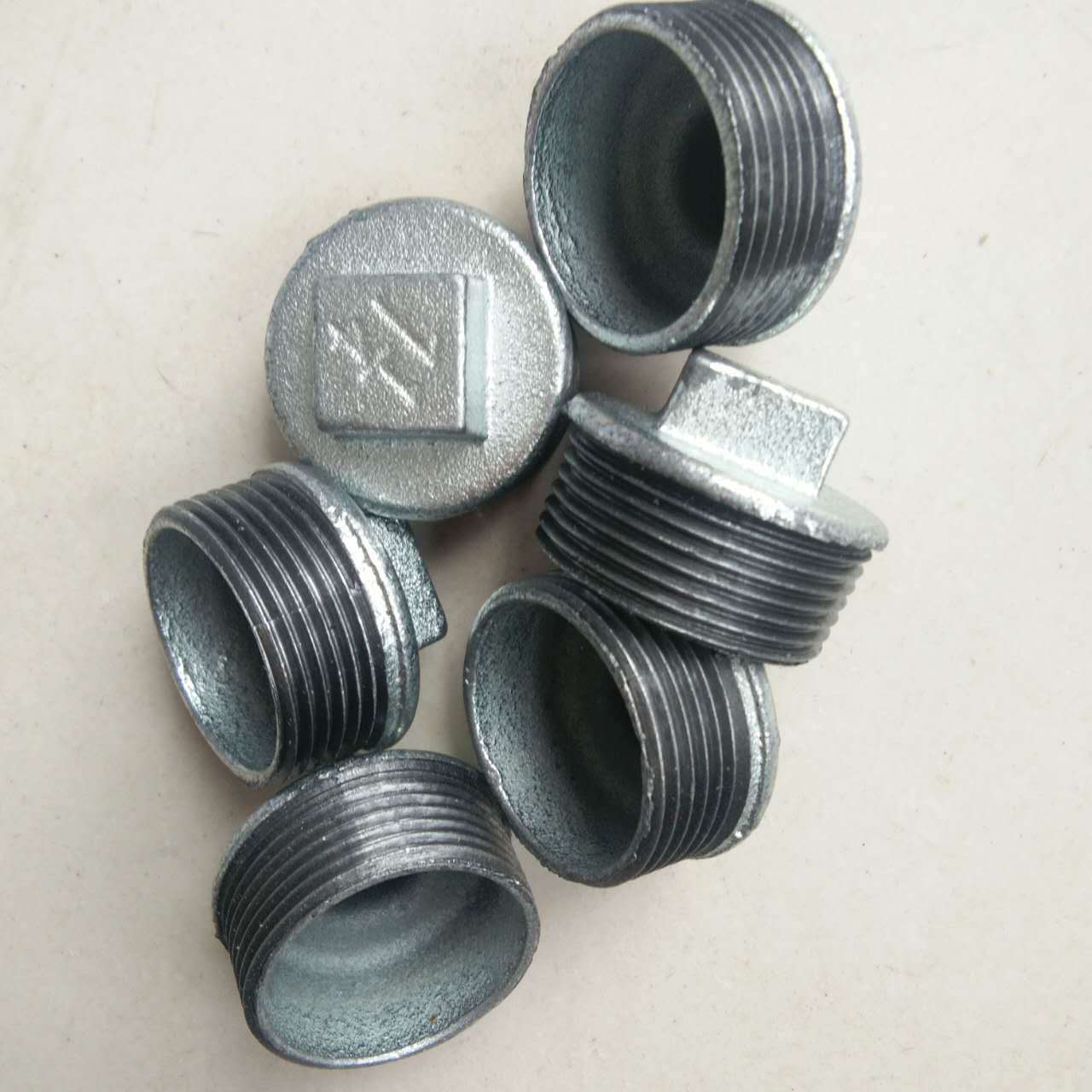 厂家直销 铸铁铁配件 丝堵 堵头 采暖炉水暖配件