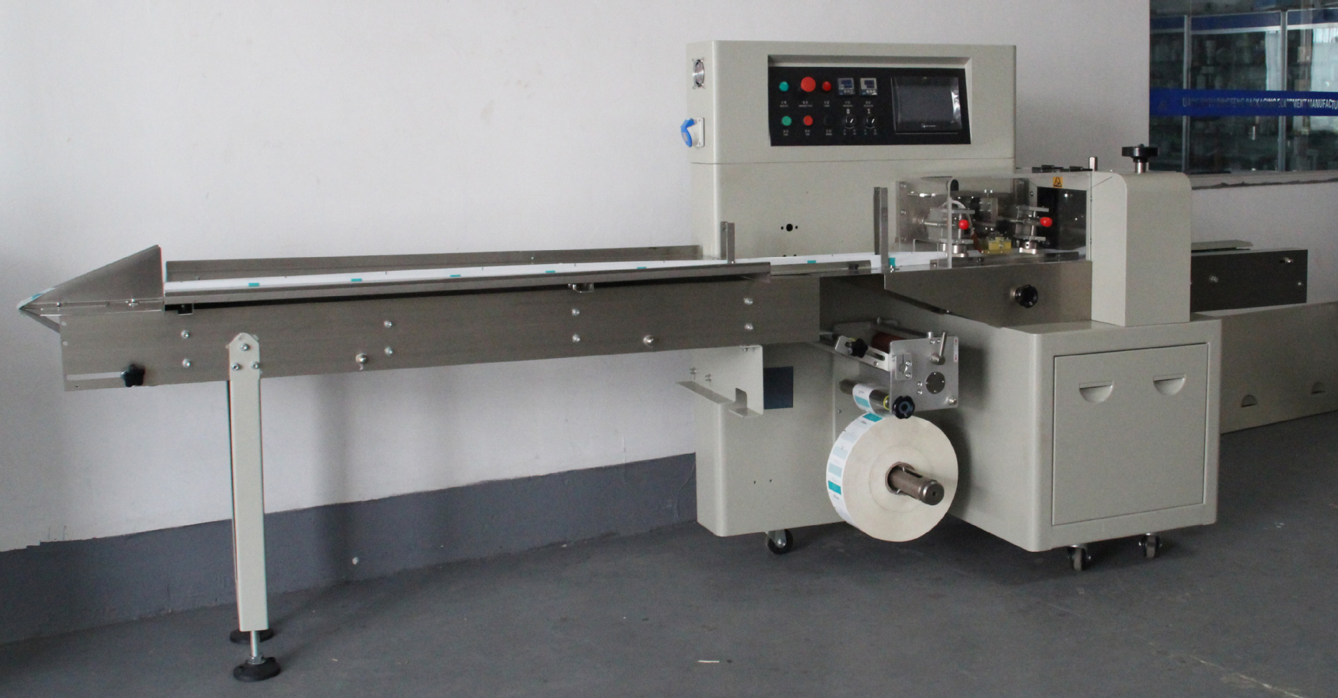 广州250型枕式包装机/全自动枕式包装机/自动月饼干枕式包装机