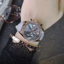 GUOU 灰色皮带日历水钻耐用时尚女士六针多功能玫瑰金镶钻手表