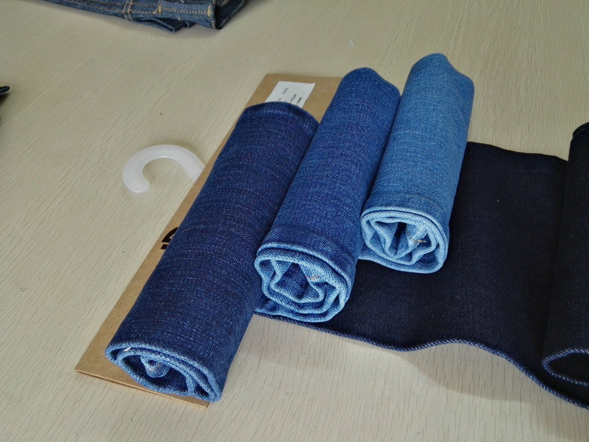 现货土耳其进口新版高档全棉无弹蓝色竹节牛仔布面料丹宁布denim