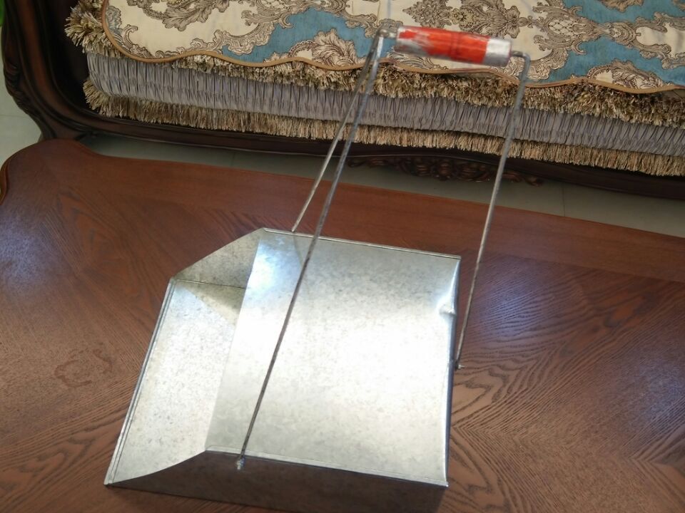白铁撮箕 实用,便利,厂家直销,质量保证&ldquo;电议&rdquo