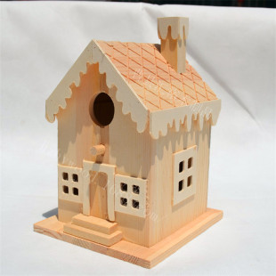 出口宠物小动物鸟巢 木制房子带窗户烟囱鸟屋 园艺工艺品