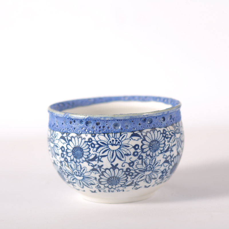 景德镇市云华陶瓷精品厂 供应信息 工艺品 多肉植物花盆 青花瓷花盆