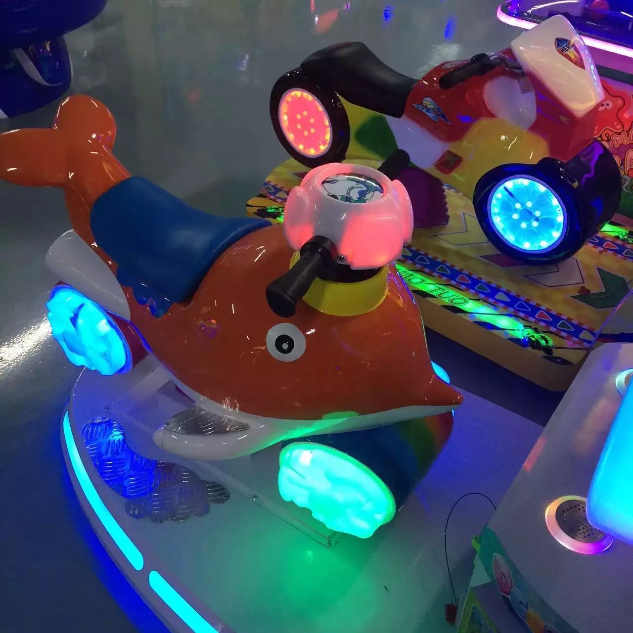 海豚宝宝摇摆机 儿童乐园海豚摇摇车 投币游戏 儿童游乐设备