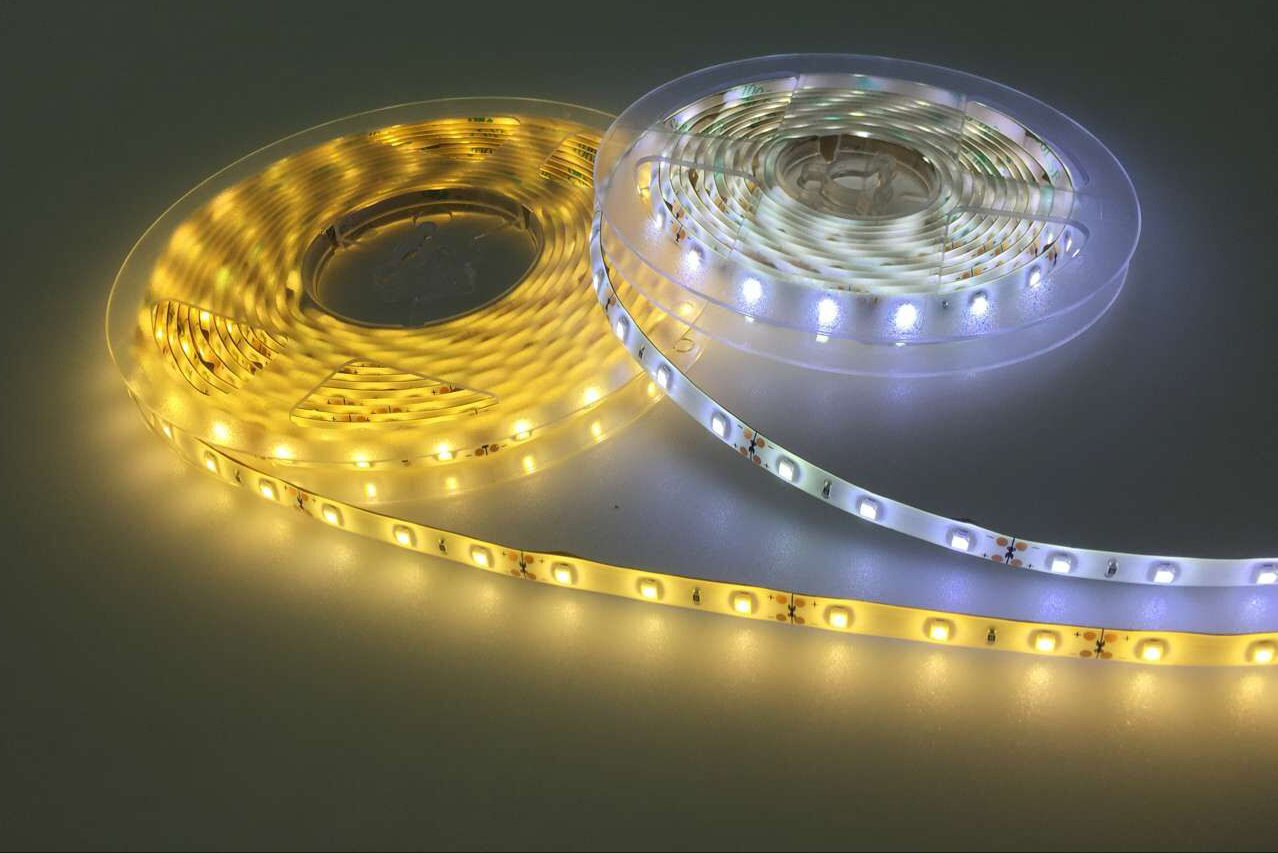 高端3528灯条led 60灯 12v 滴胶防水 室内装饰灯带 直销工厂定制
