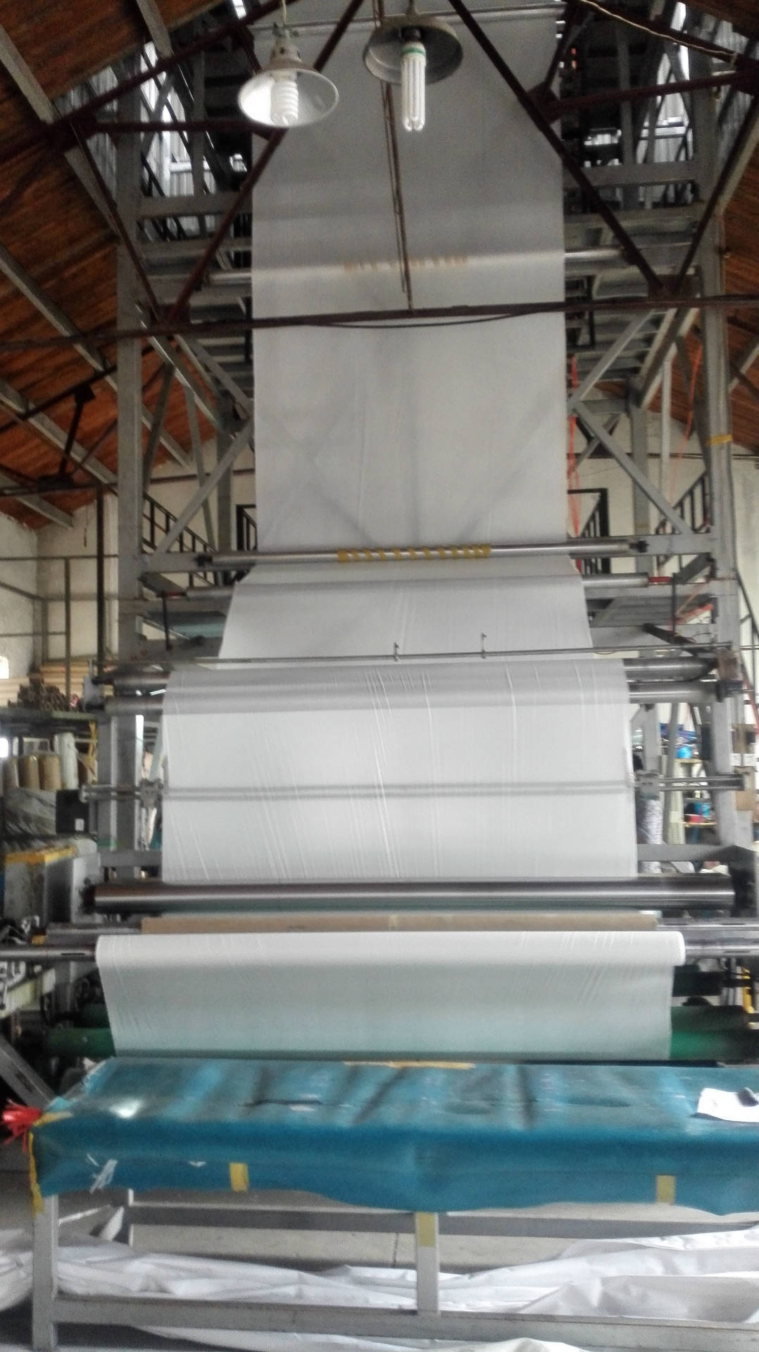 汽车座椅自动裁床薄膜真空胶膜塑料薄膜pe薄膜裁床膜自动裁床裁膜