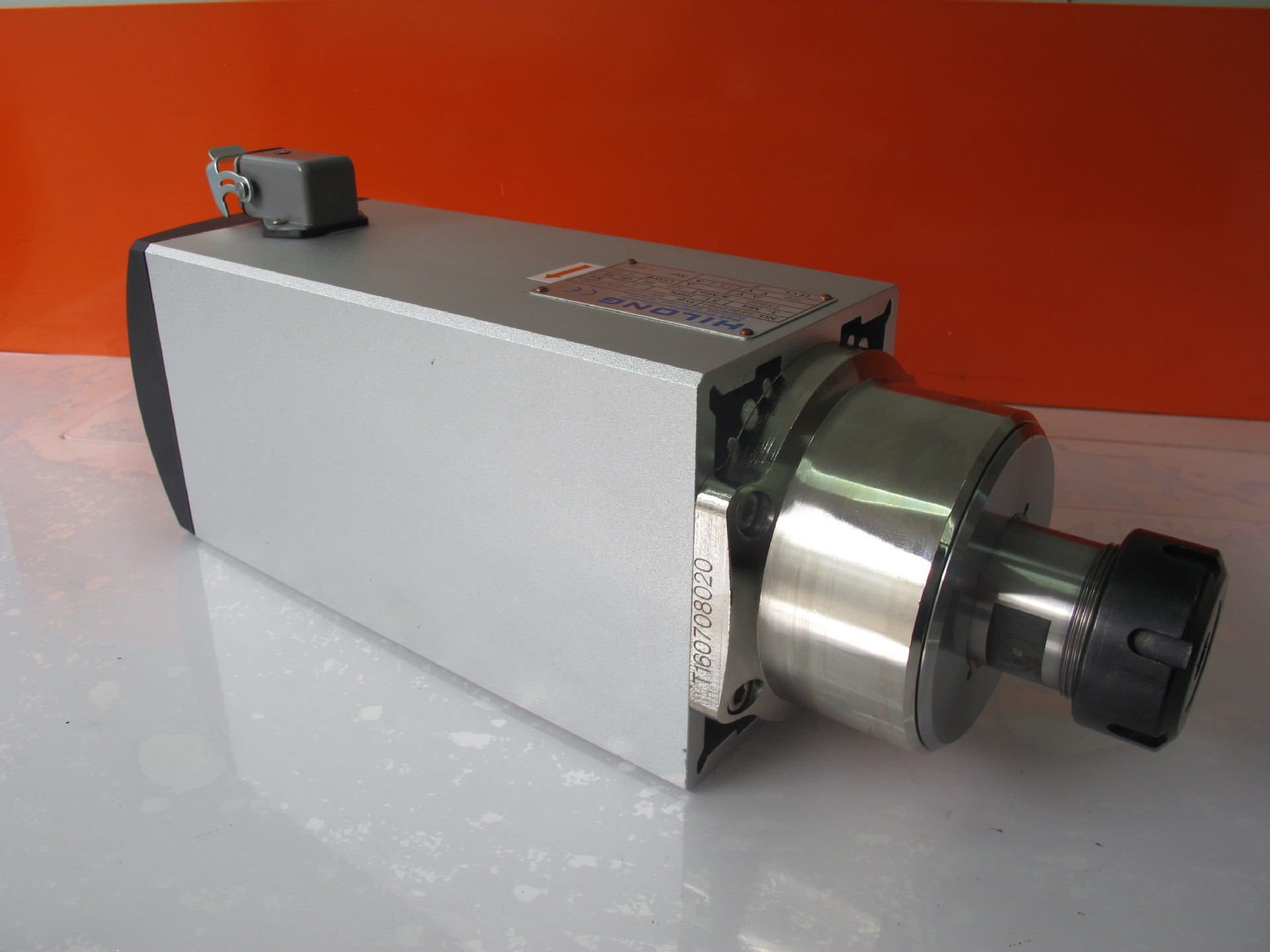 直销风冷大功率低转速电主轴 5.50kw12000转可加工轻质金属