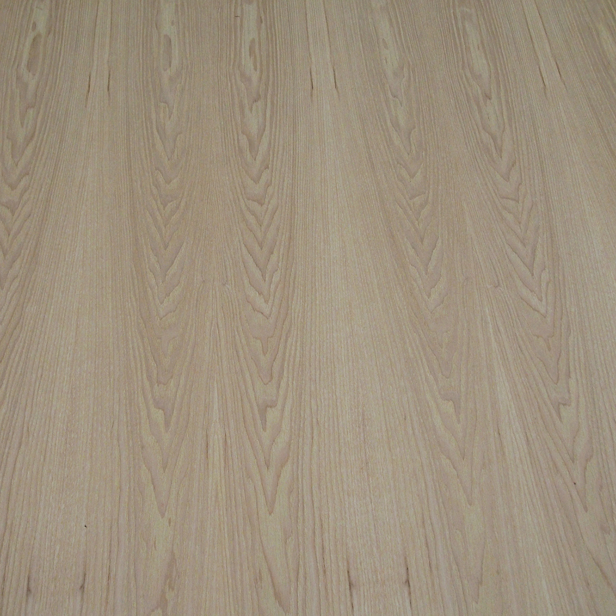 4厘平面水曲柳山纹(美国榆木)饰面板 木板材批发