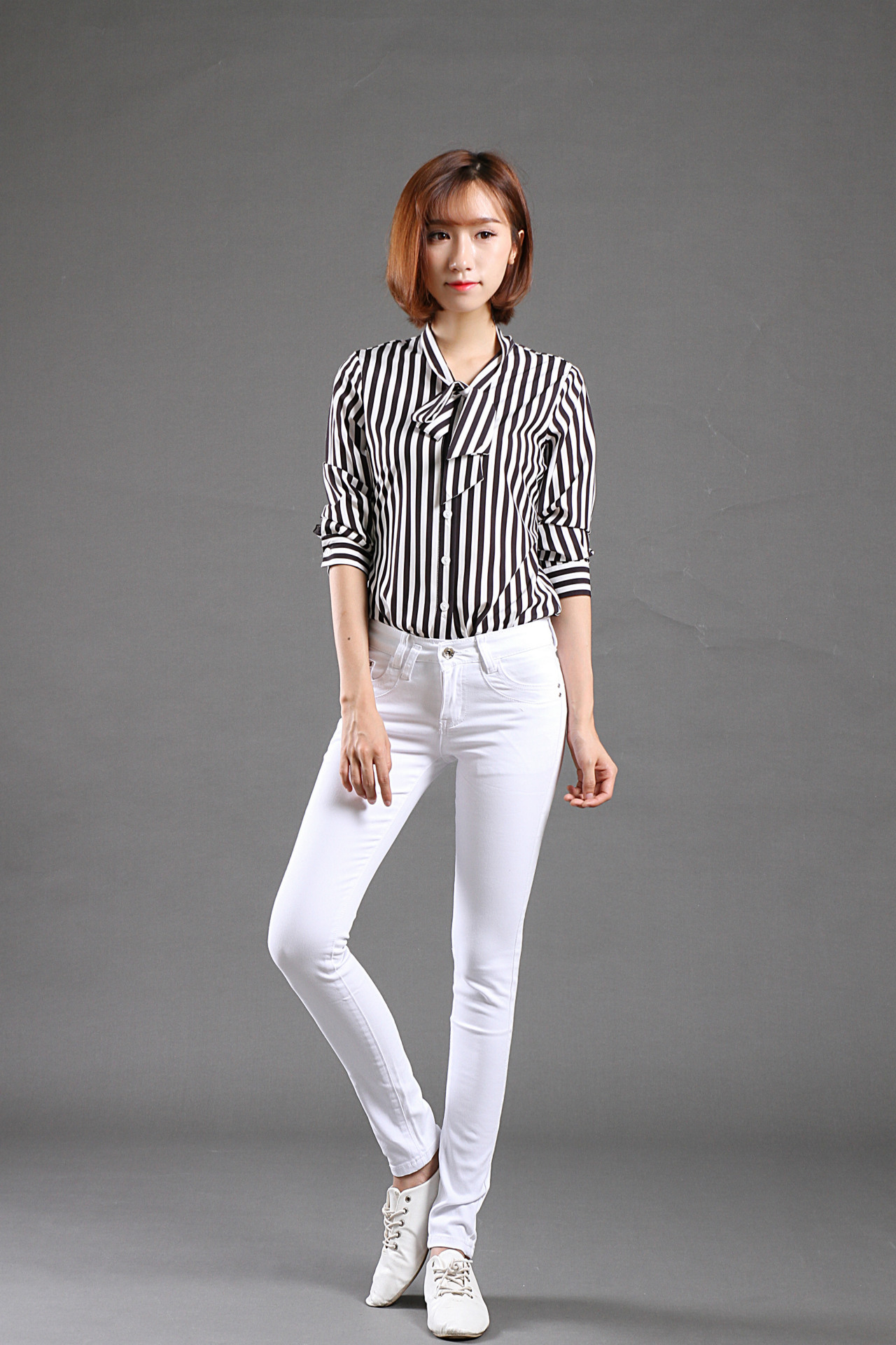 批发2016秋季新款白色牛仔裤长裤女 紧身弹力一粒扣小脚铅笔裤