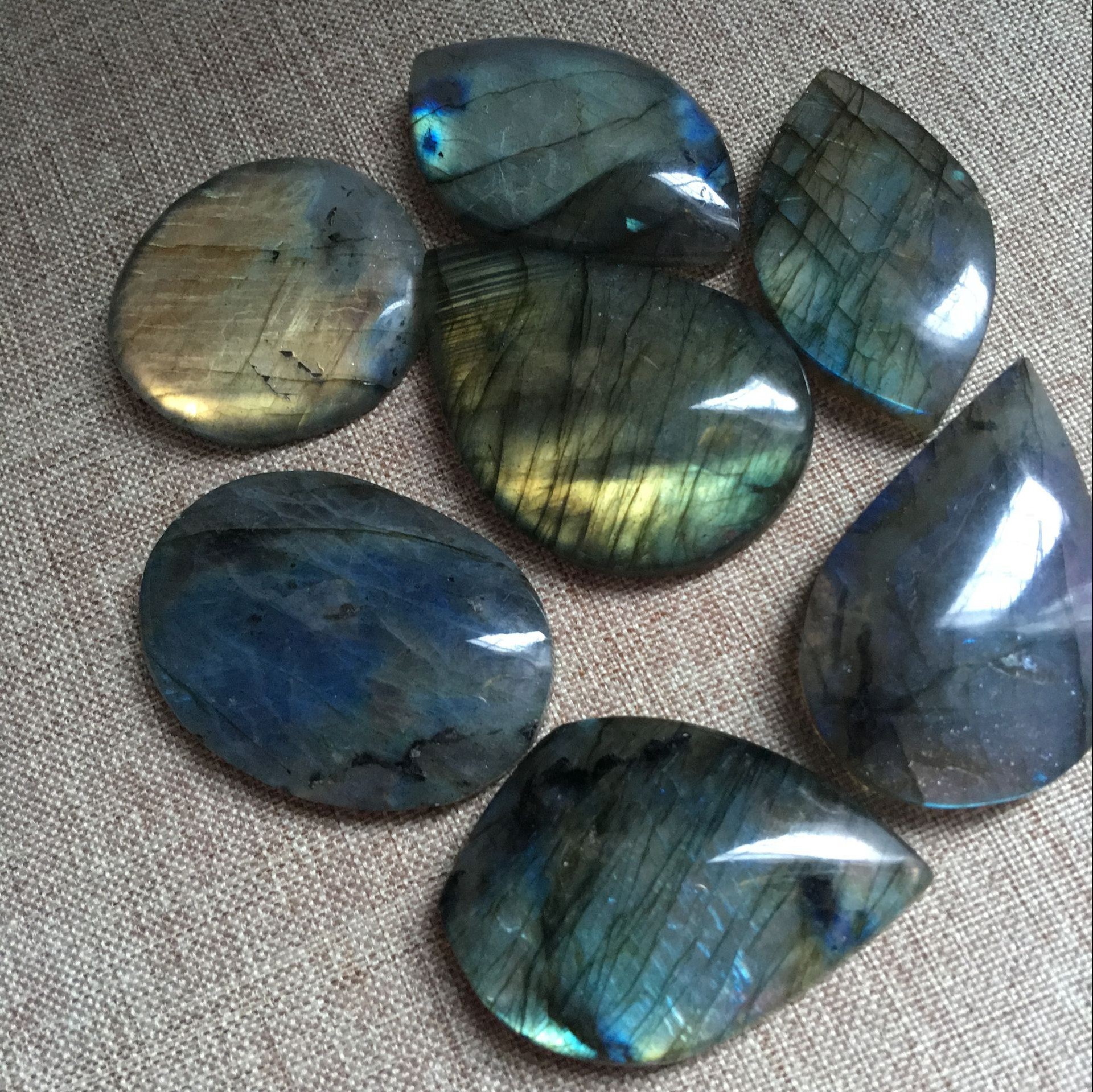 新年特价批发 天然拉长石水滴 吊坠 自然光拍摄 蓝光超强