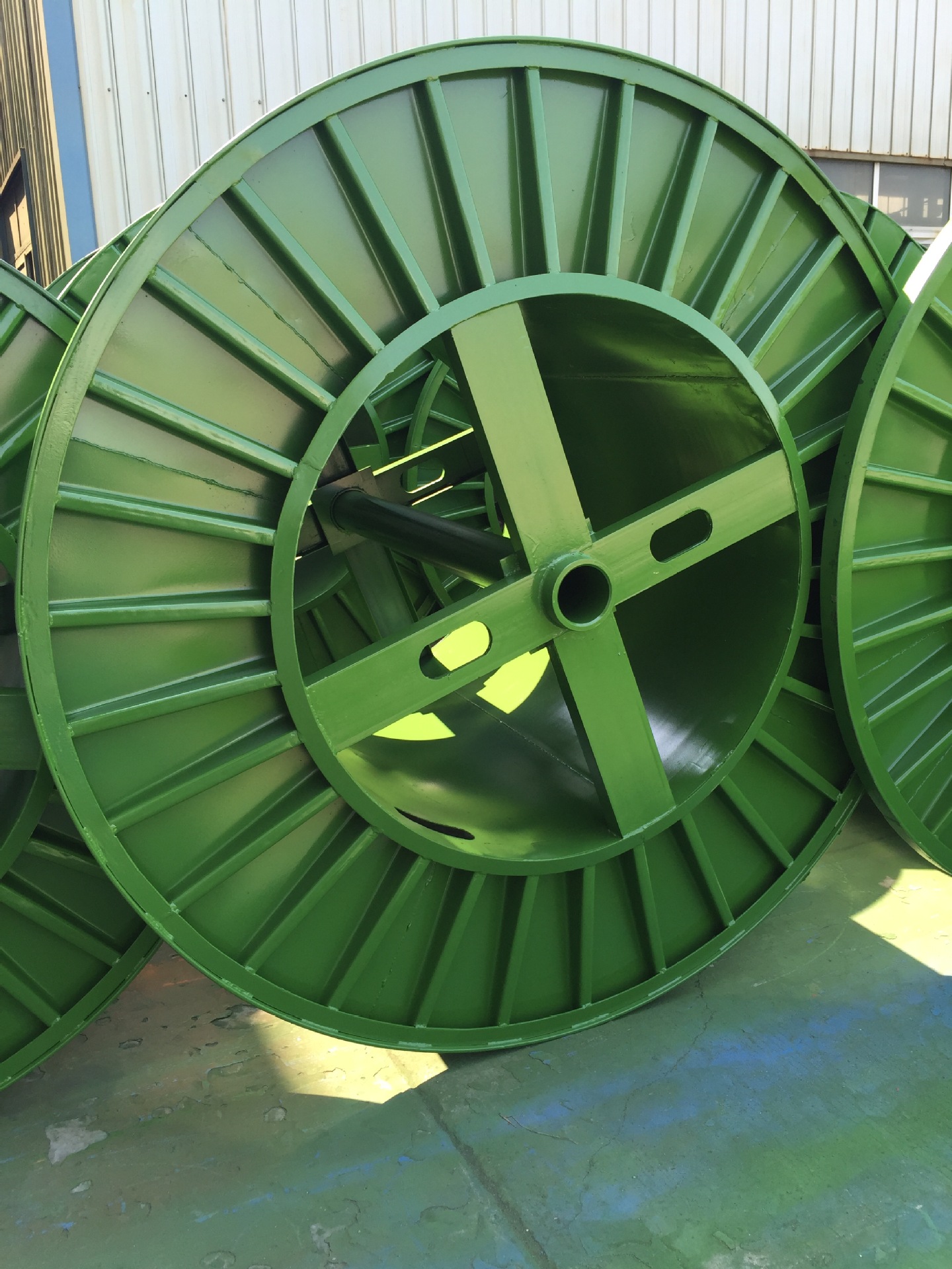 现货批发各种规格线盘,瓦楞线盘,双层高速线盘, 工字型线盘