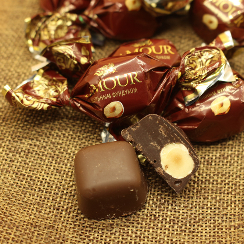 俄罗斯进口大榛子夹心巧克力碎榛子巧克力松露巧克力喜糖糖果零食