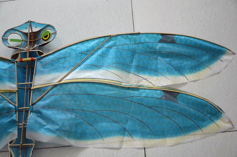 传统纯手工竹子骨架立体装饰风筝仿真丝材质彩绘精品立体蜻蜓风筝