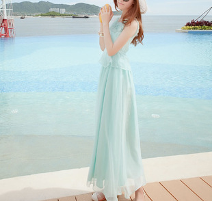 海边白色长裙美女图片_海边白色长裙美女图片