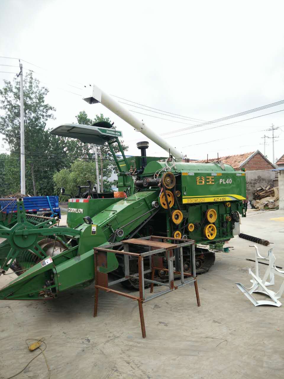 厂家供应 奇瑞谷王高位旋转卸粮(高炮旋转360°卸粮)总成