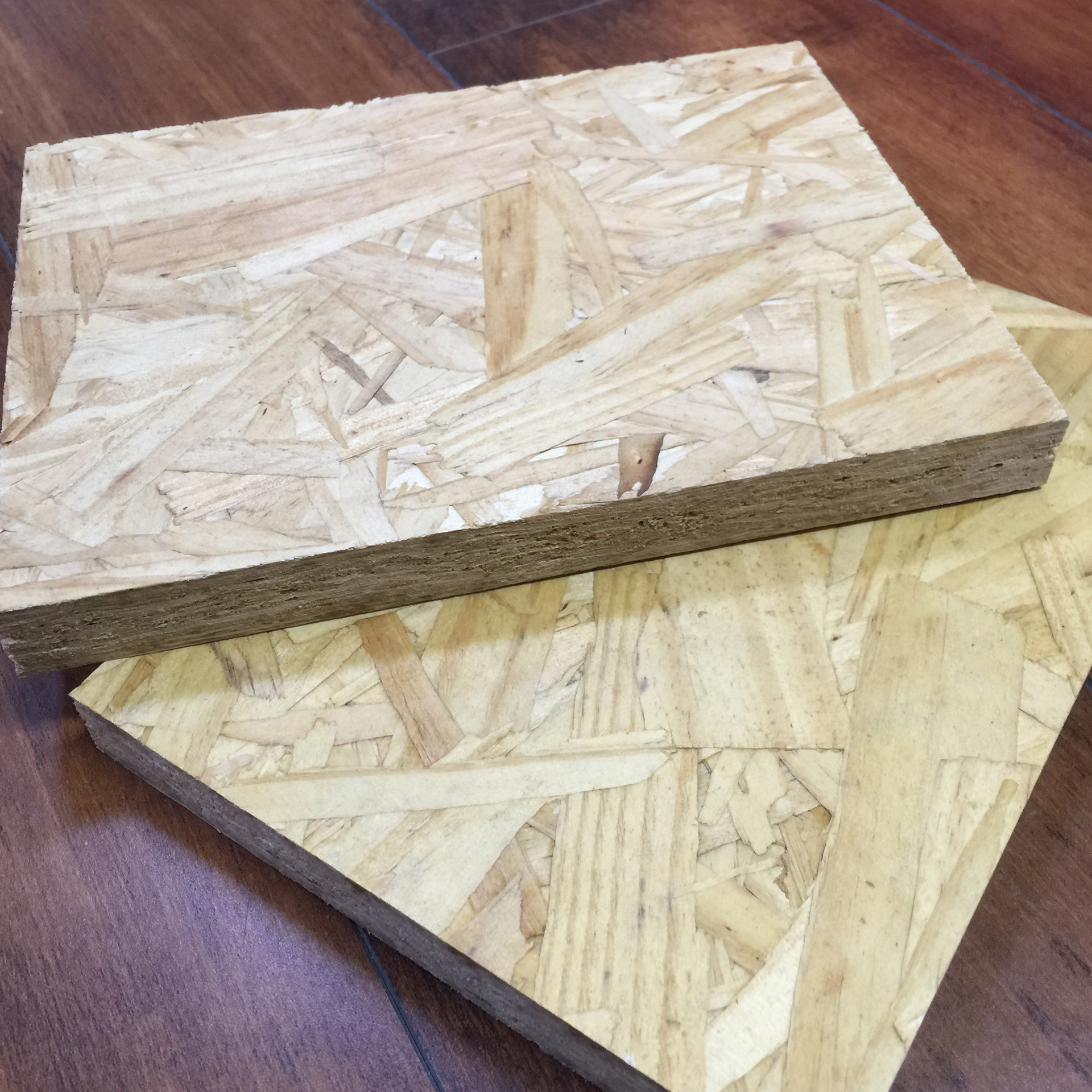 厂家直销 欧松板松木板 吊顶板橱柜板 碳化木饰面板