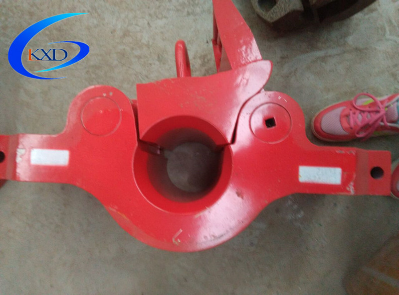 出售孔径82mm钻杆吊卡 cd侧开活门吊卡150吨