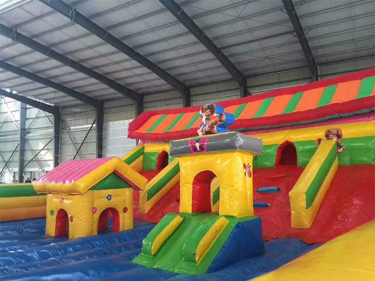 户外大型新款充气游乐蹦床订做儿童益智城堡厂家供应**