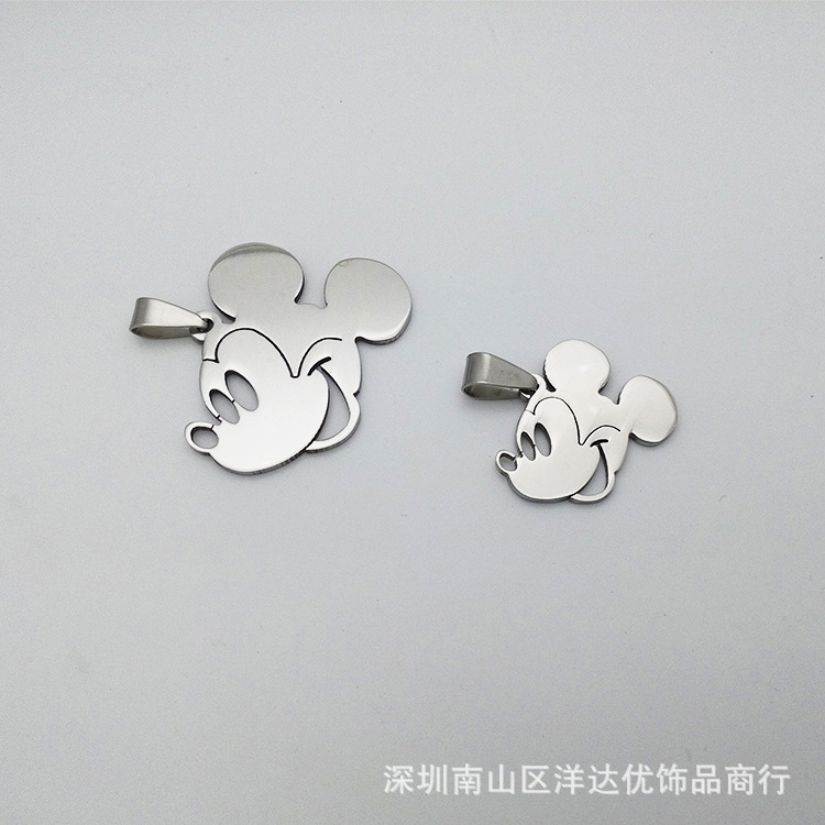 厂家热销卡通影视饰品 线切割不锈钢米奇米老鼠和唐老鸭钛钢吊坠