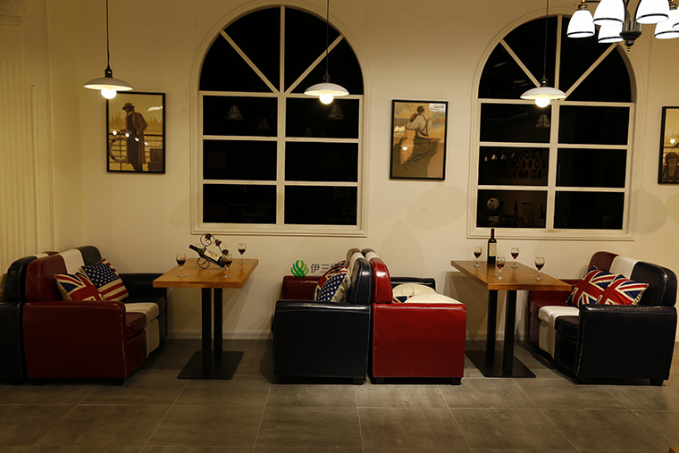 美式复古咖啡厅皮制沙发卡座西餐厅桌椅甜品