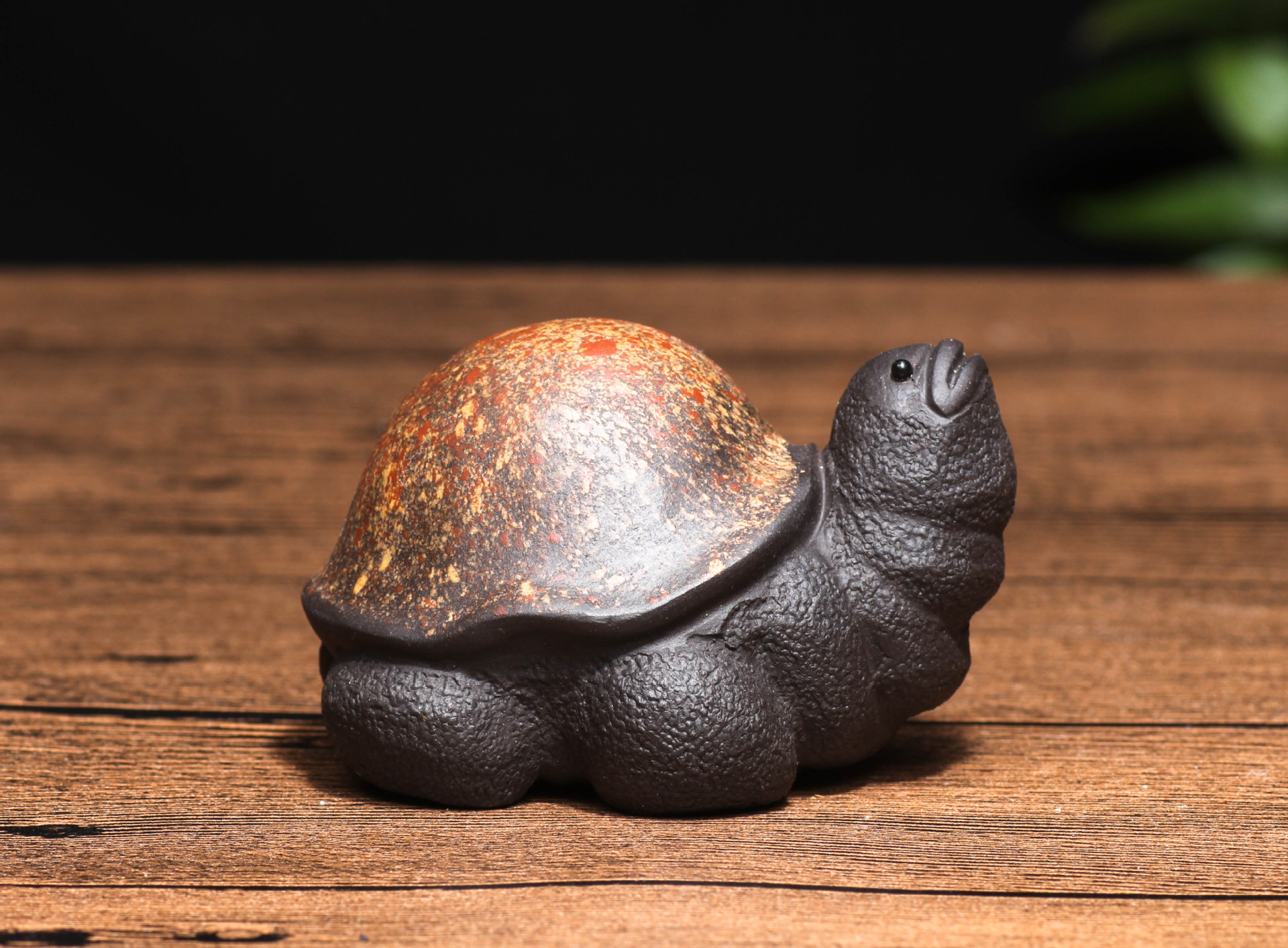 红春紫砂 批发宜兴紫砂茶宠黄金龟将军龟精品雕塑摆盖托乌龟礼品