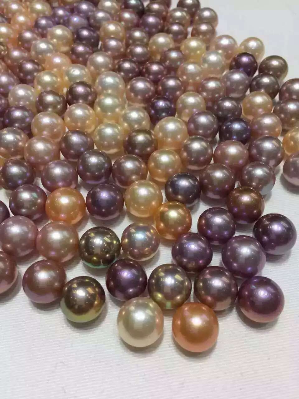 12-13mm正圆无瑕爱迪生淡水珍珠 1500元一颗