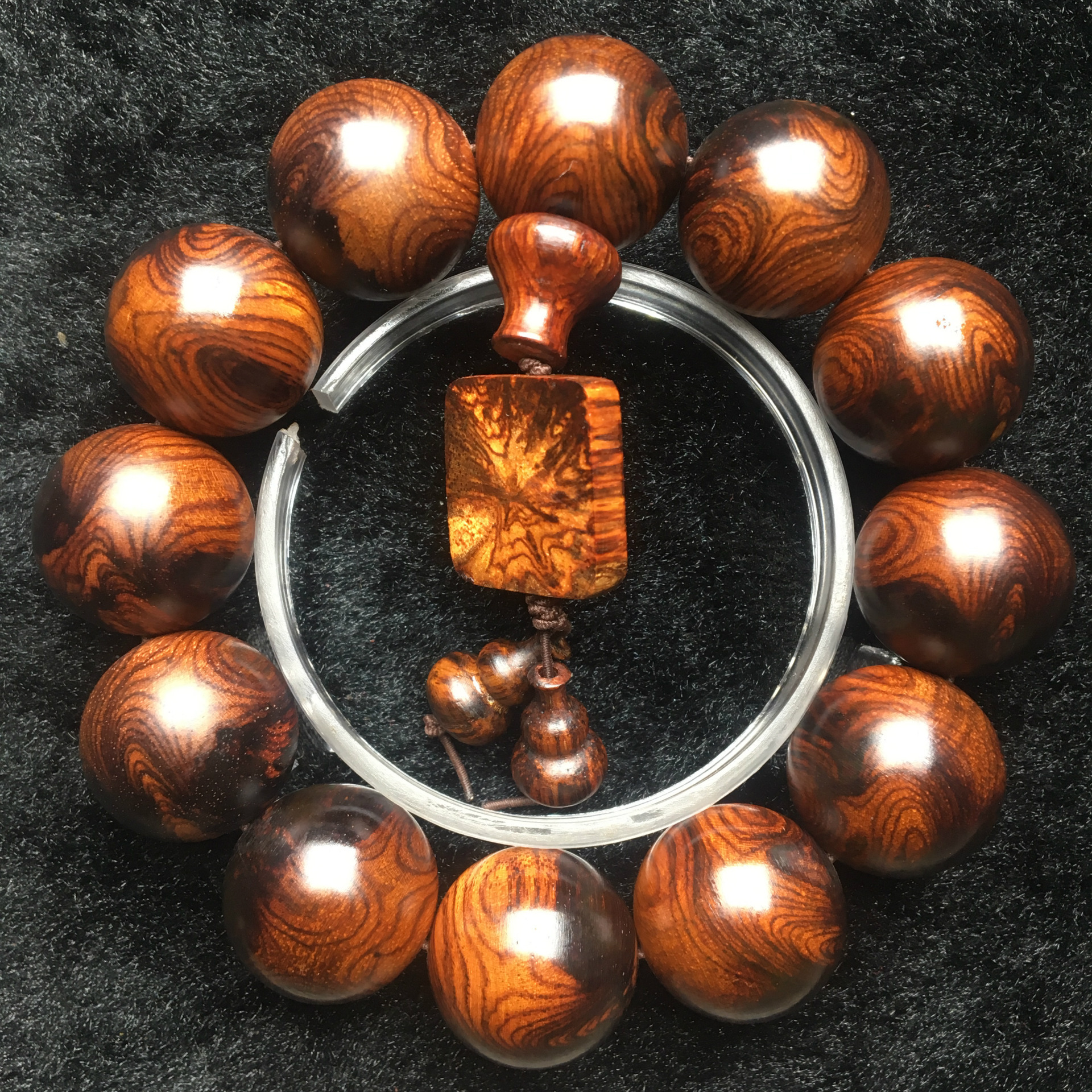 12月6日 老挝黄花梨 藤香木手串 微商专区 一物一拍 支持转图