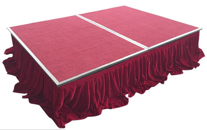 83米枣红色地毯带轮子铁艺大舞台 折叠拼装酒店活动舞台