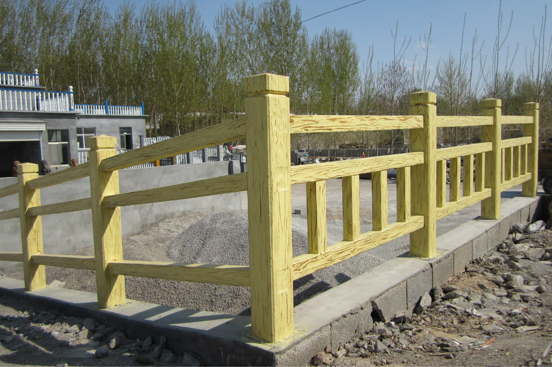 山东泰安水泥混凝土钢筋室外 景观 河池 水泥仿木护栏