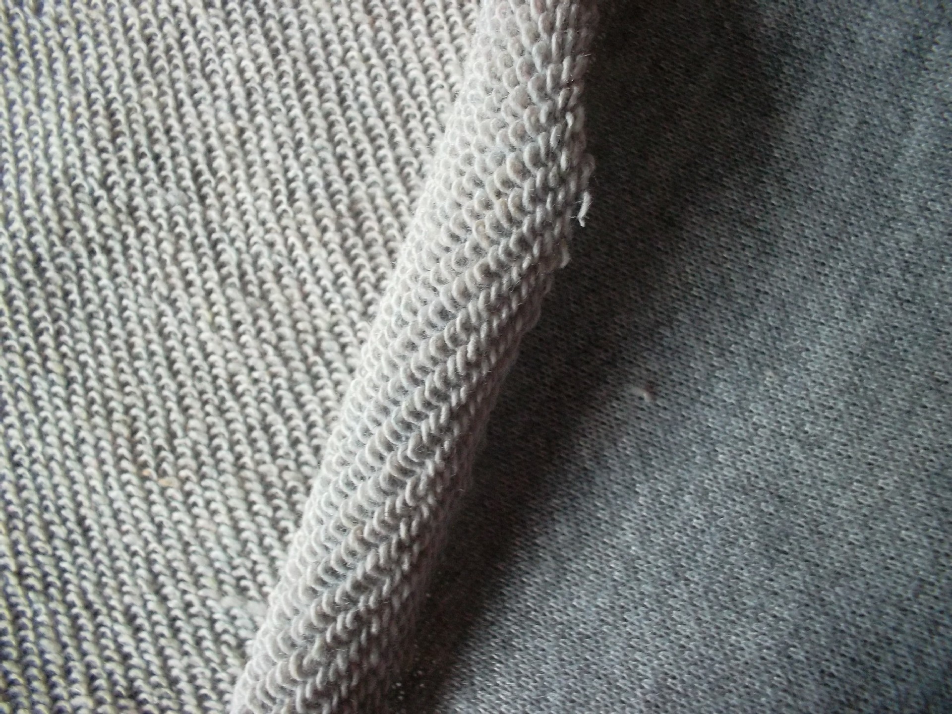 2017流行秋冬款大毛圈鱼鳞布料290克