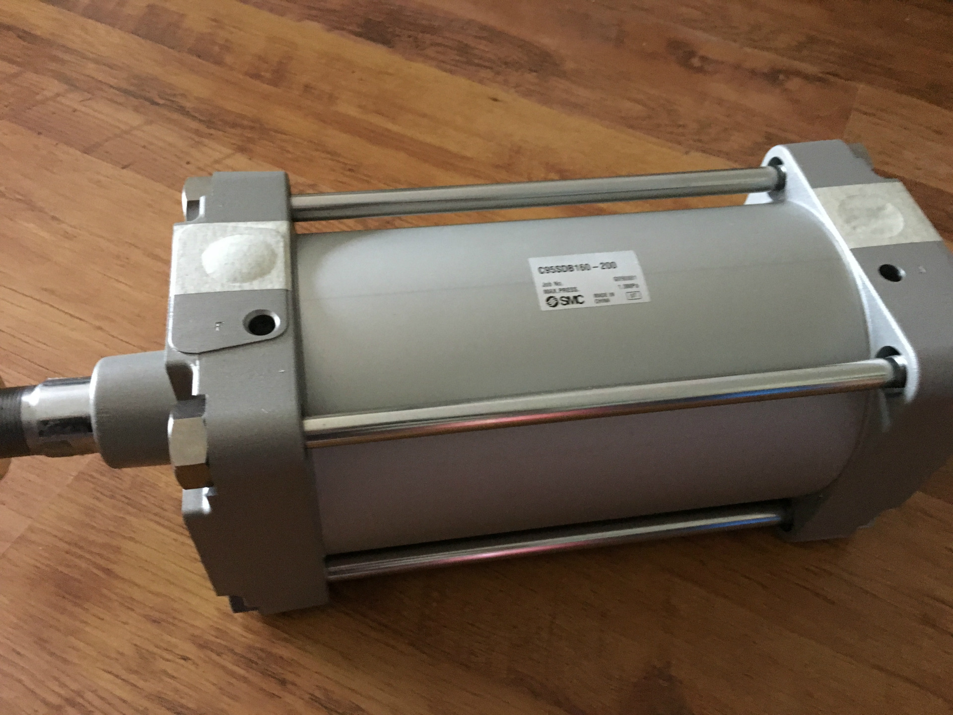 日本smc气动元件 气缸 电磁阀 cq2a16-7dm