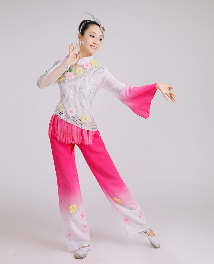 秧歌服春夏女扇子舞蹈服古装服装古典民族演出服伴舞服舞台表演服