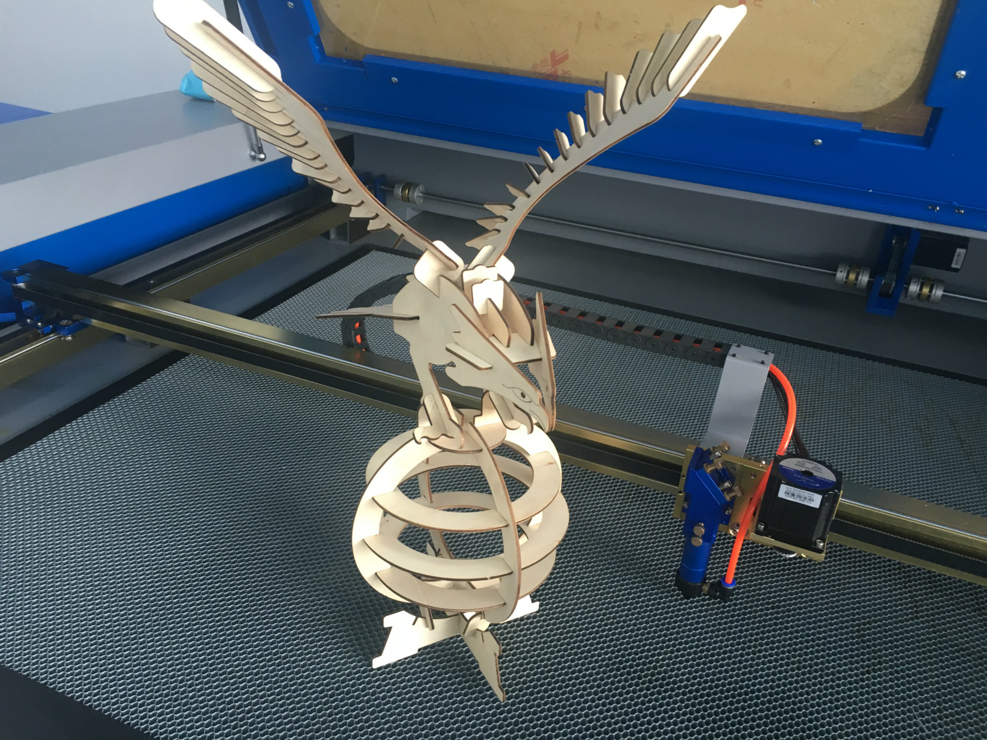 工艺品6090激光雕刻机 co2激光雕刻-激光切割机