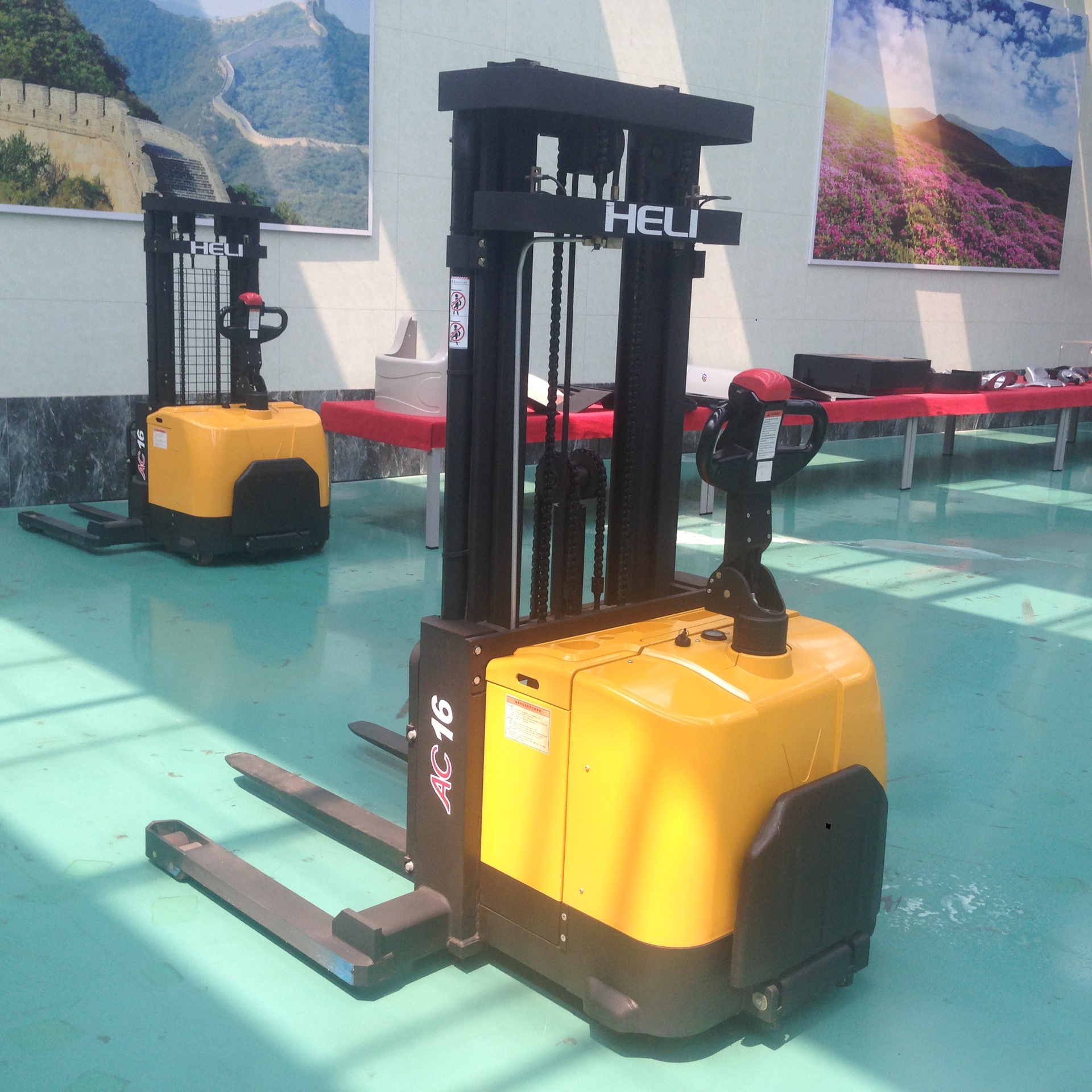 6吨电动叉车 电动托盘堆高车 力达合力叉车价格表 价格叉车360