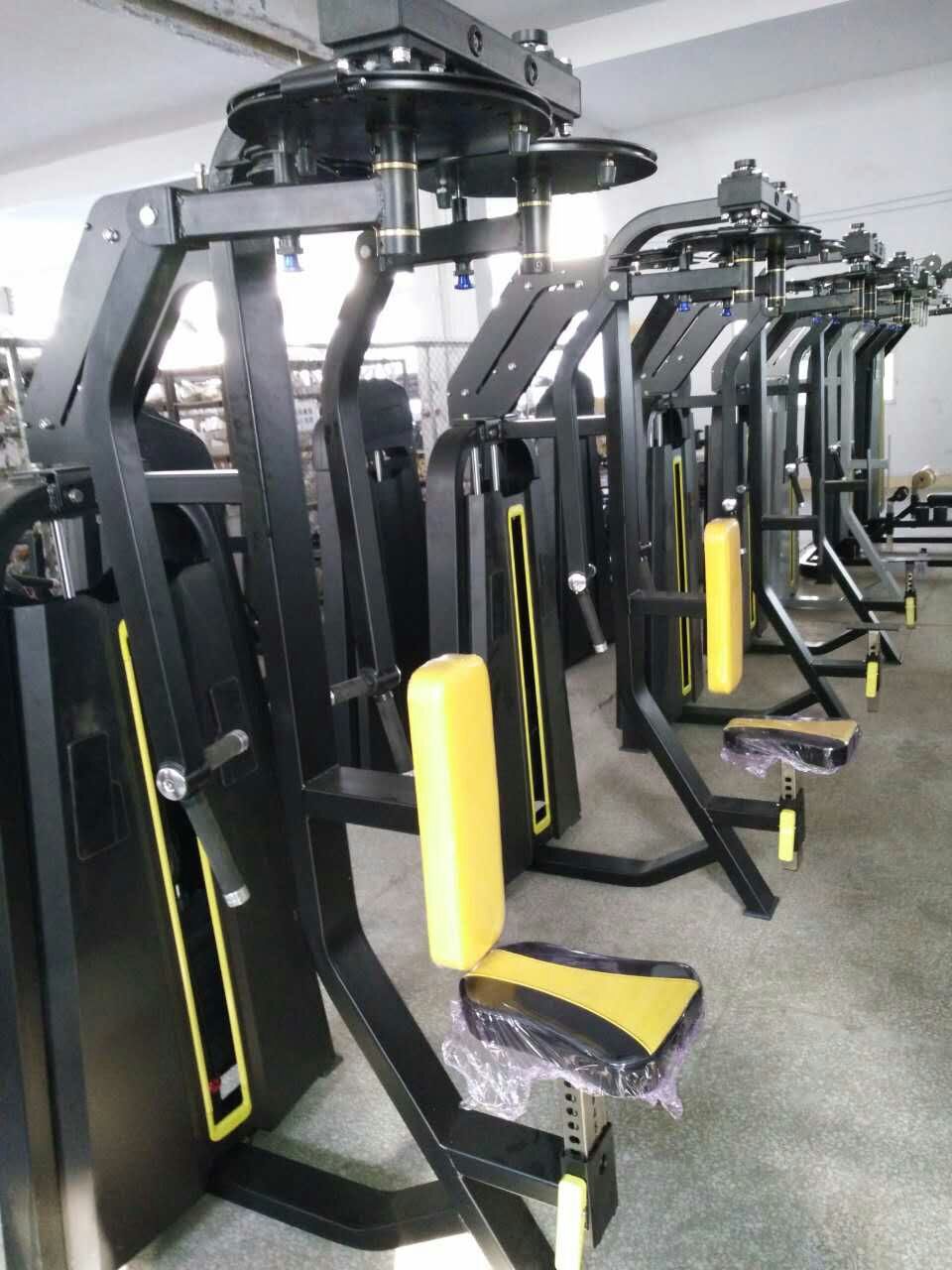 俱乐部用蝴蝶机训练器力量型健身器室内室外健身器组合健身器