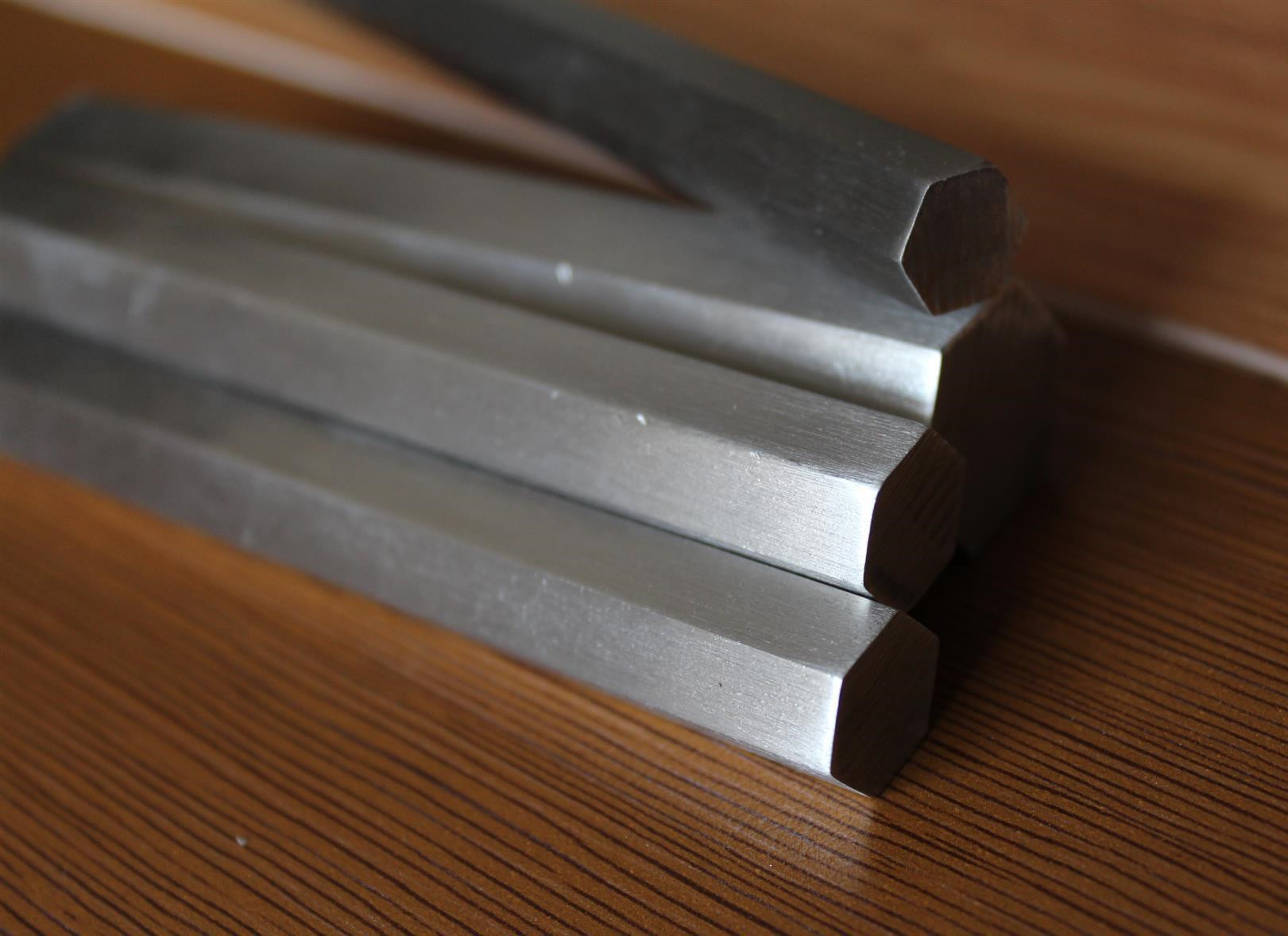 304不锈钢圆棒303易切削六角棒304l不锈钢六角钢45#冷拉六角钢