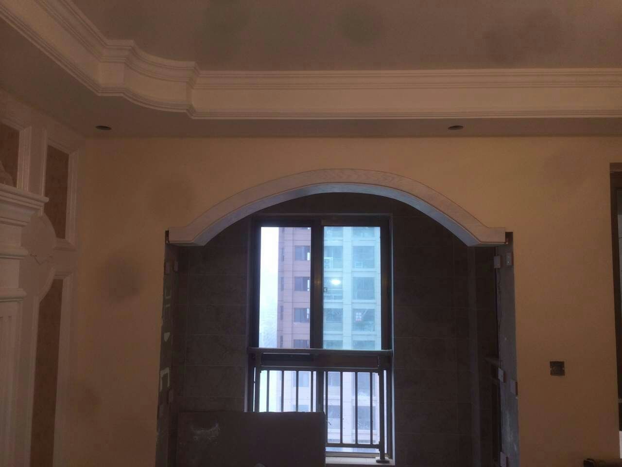 只按弧形放样图做坏的弧形垭口套板.