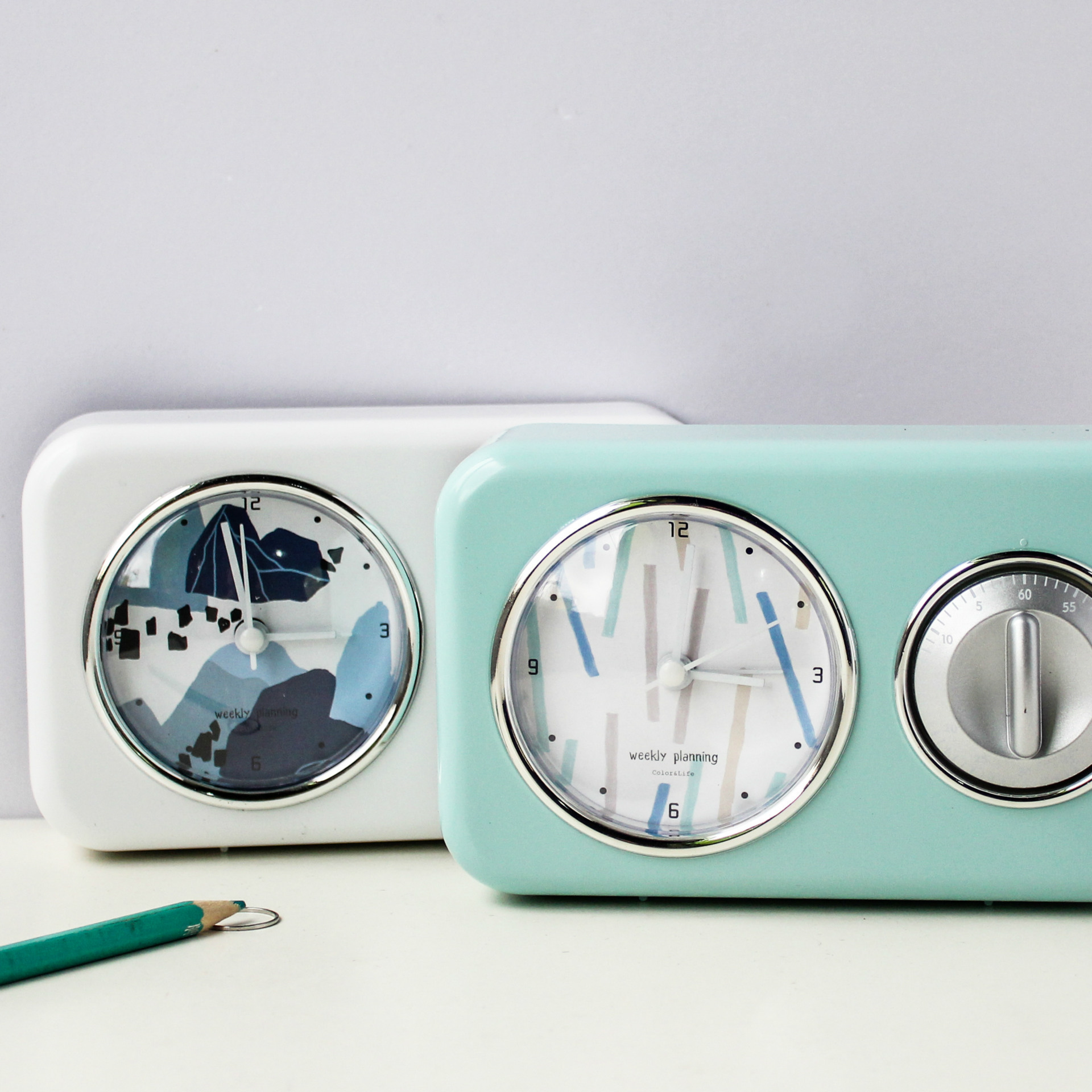 40281韩国文具批发麦和新款多彩贪睡闹钟