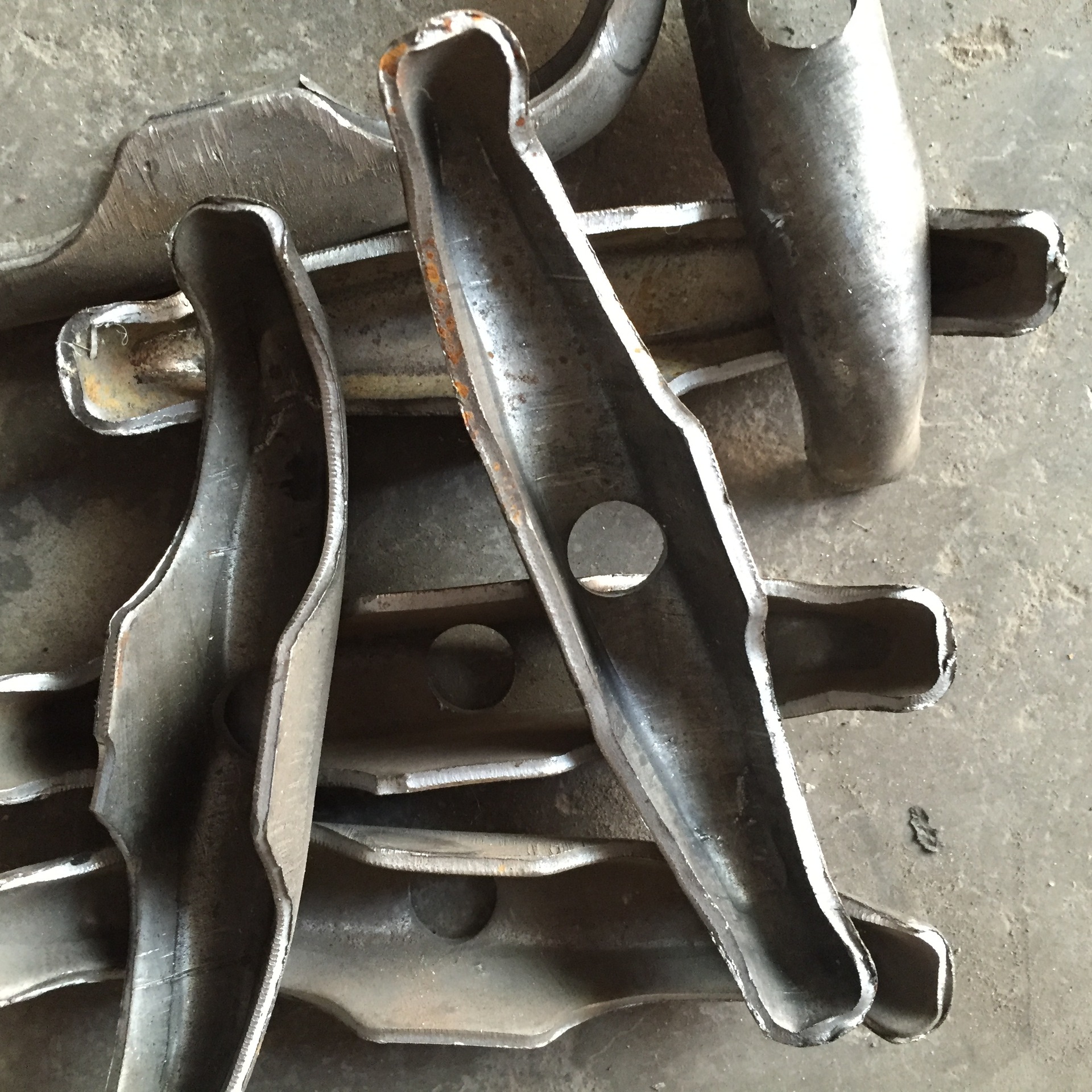 厂家现货供应蝴蝶扣山型件元宝扣山型卡蝴蝶卡山形件卡各种规格