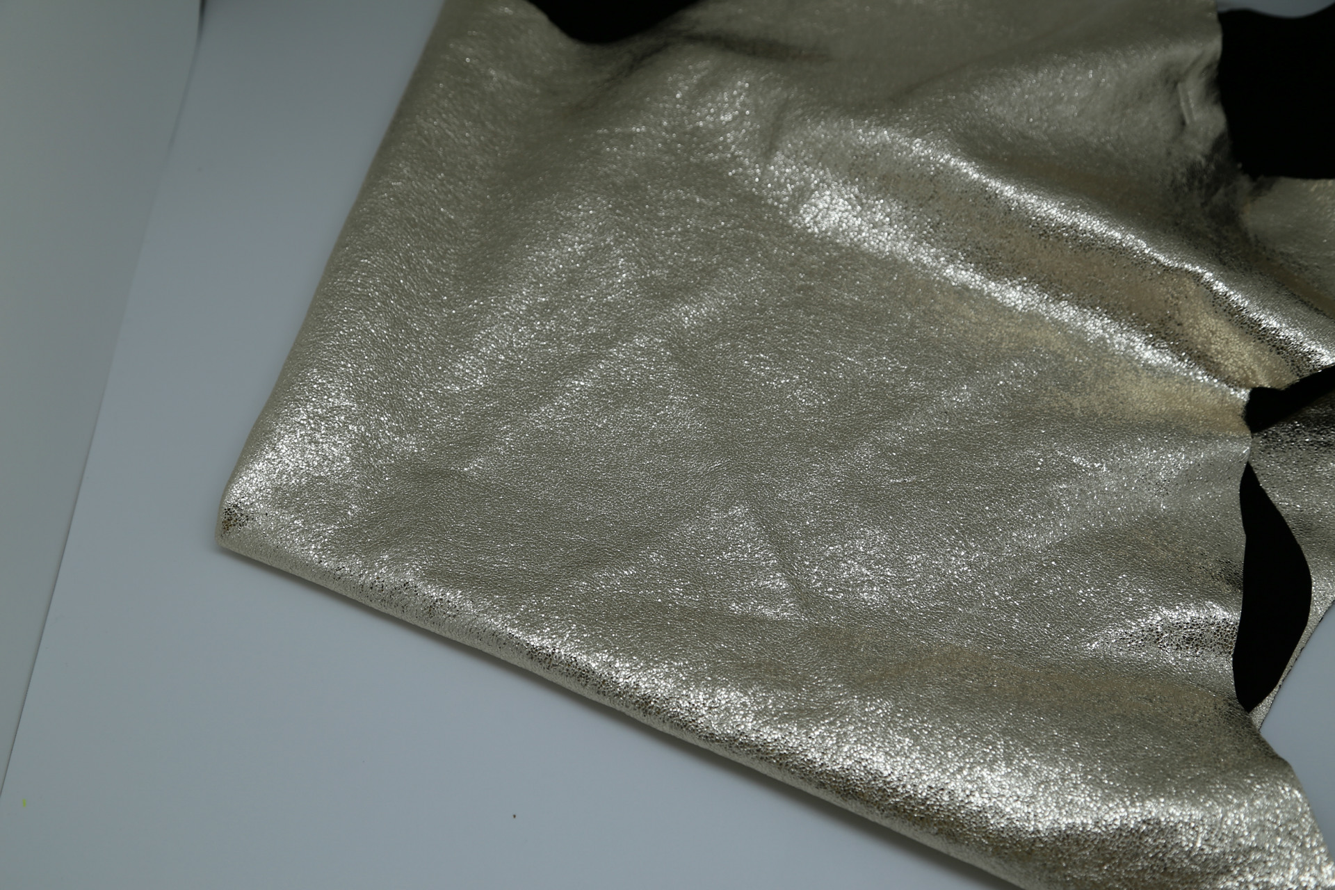 厂家直销尤丽坦小羊皮 超柔软**羊皮 高级定制鞋箱包高弹力.