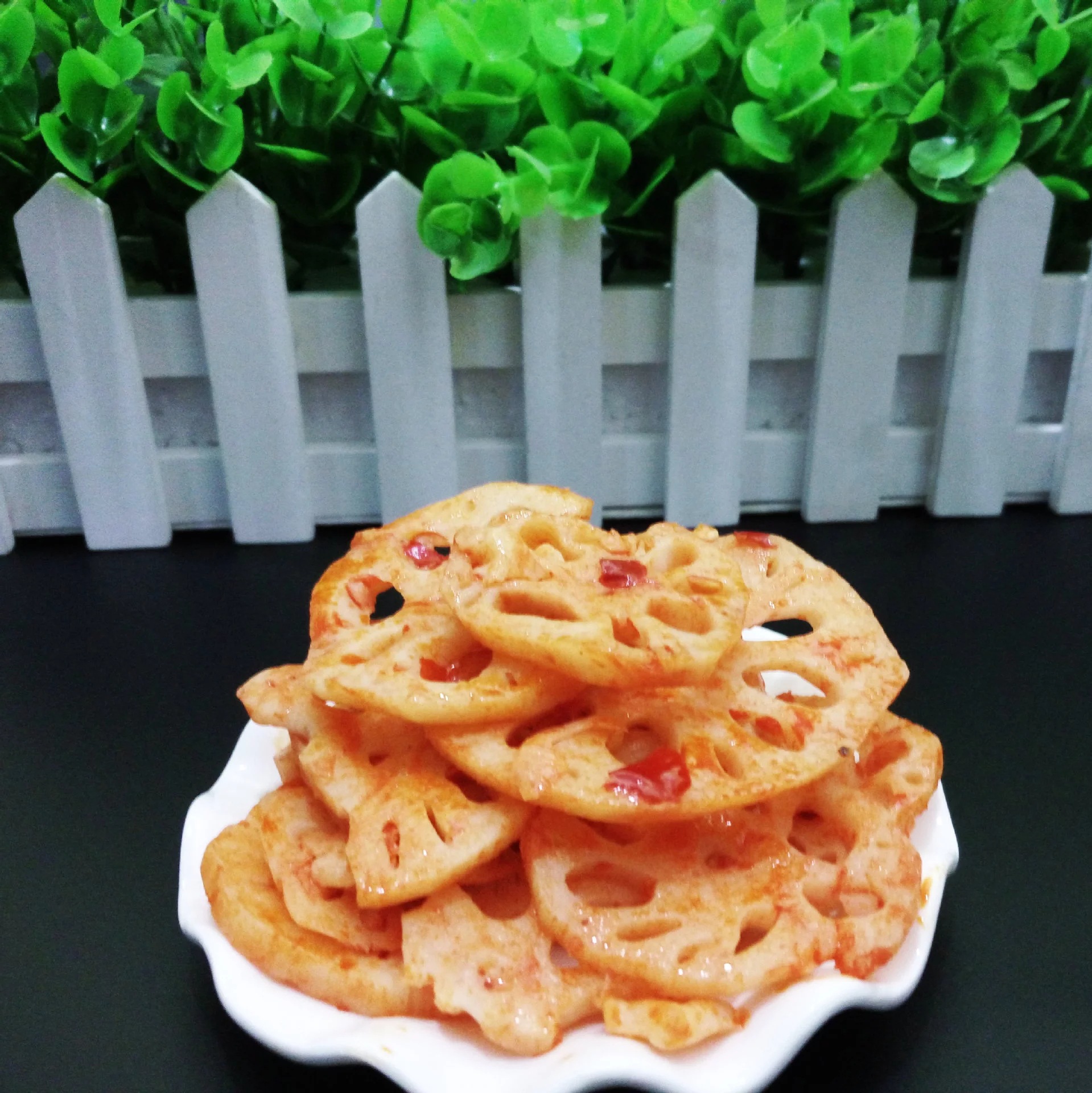 罐装香辣莲藕 易拉罐藕片200克 鲜嫩可口 微商零食批发代理