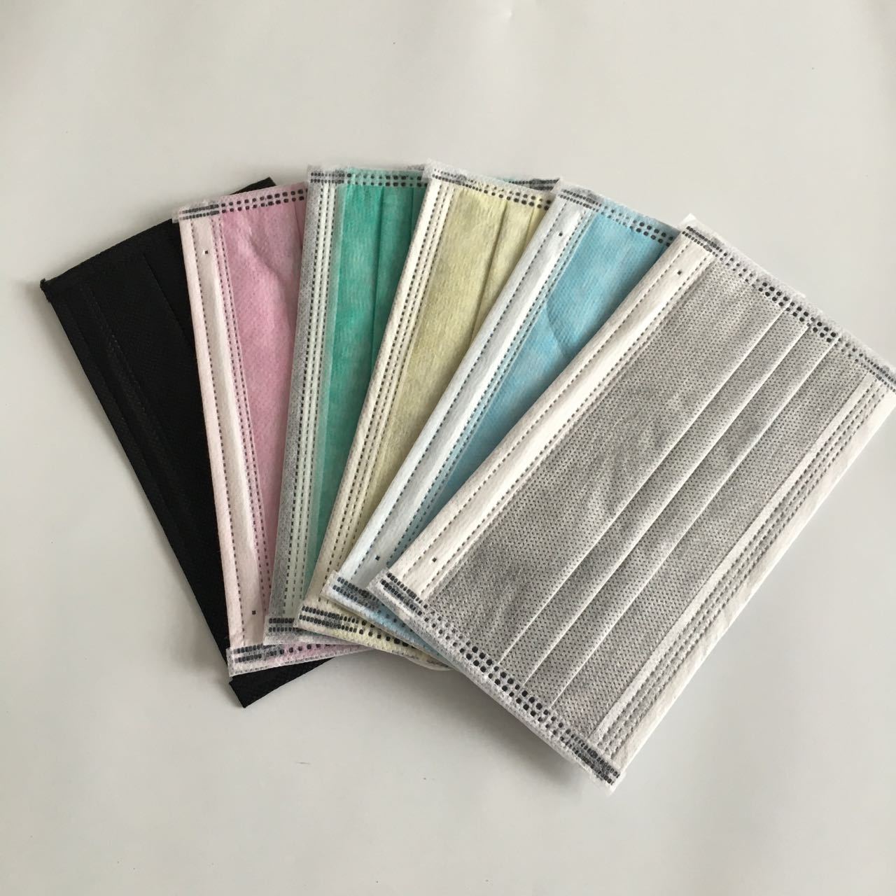 厂家直销10只装四层加厚一次性活性炭口罩 防尘防霾加厚口罩批发