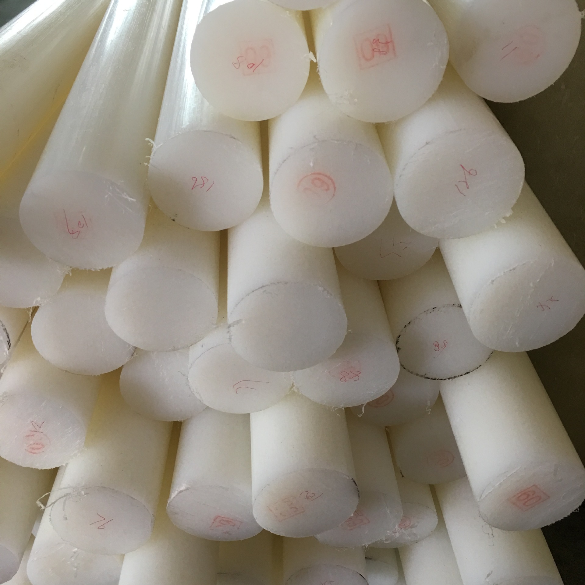 pa6尼龙棒 全新外国料尼龙棒 阻燃尼龙棒 高韧性尼龙棒材