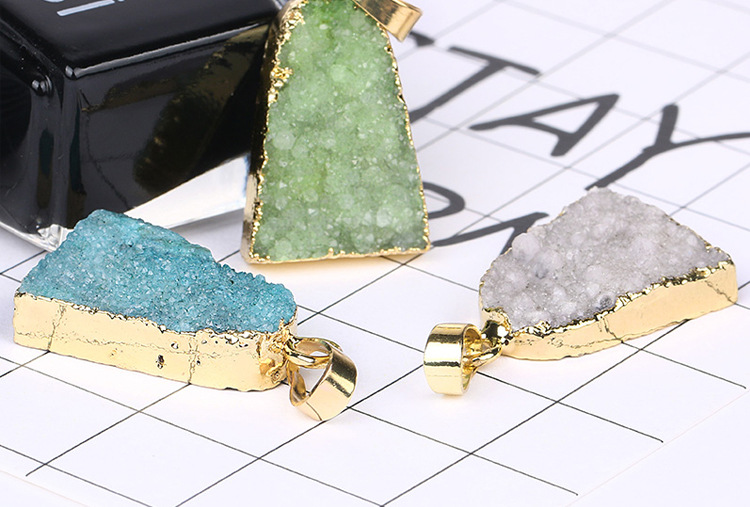 欧美水晶吊坠 时尚溜边随形晶牙玛瑙项链吊坠 项饰挂件饰品批发